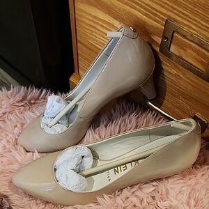 Elegant Beige Women's Heels